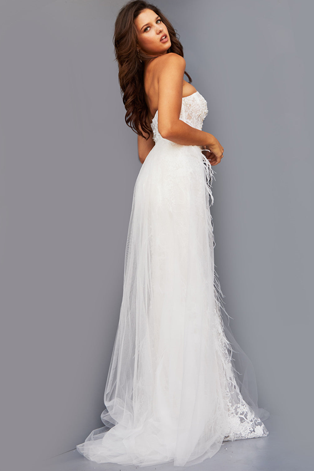 white ballgown 07914