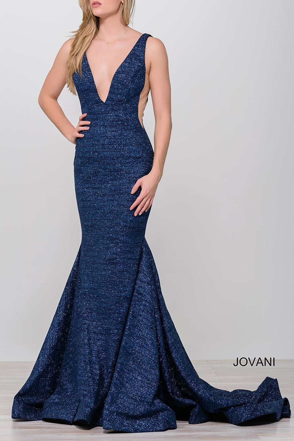 47075 navy low back sleeveless prom dress